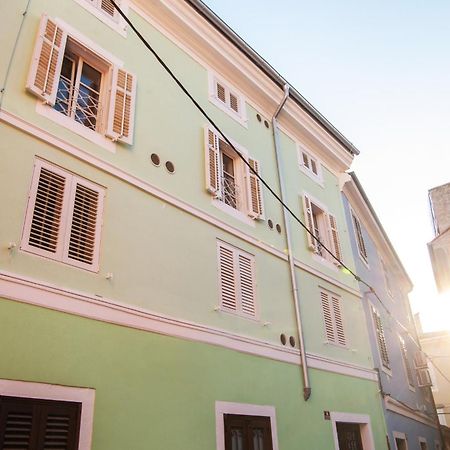Azzurro Apartment פיראן מראה חיצוני תמונה