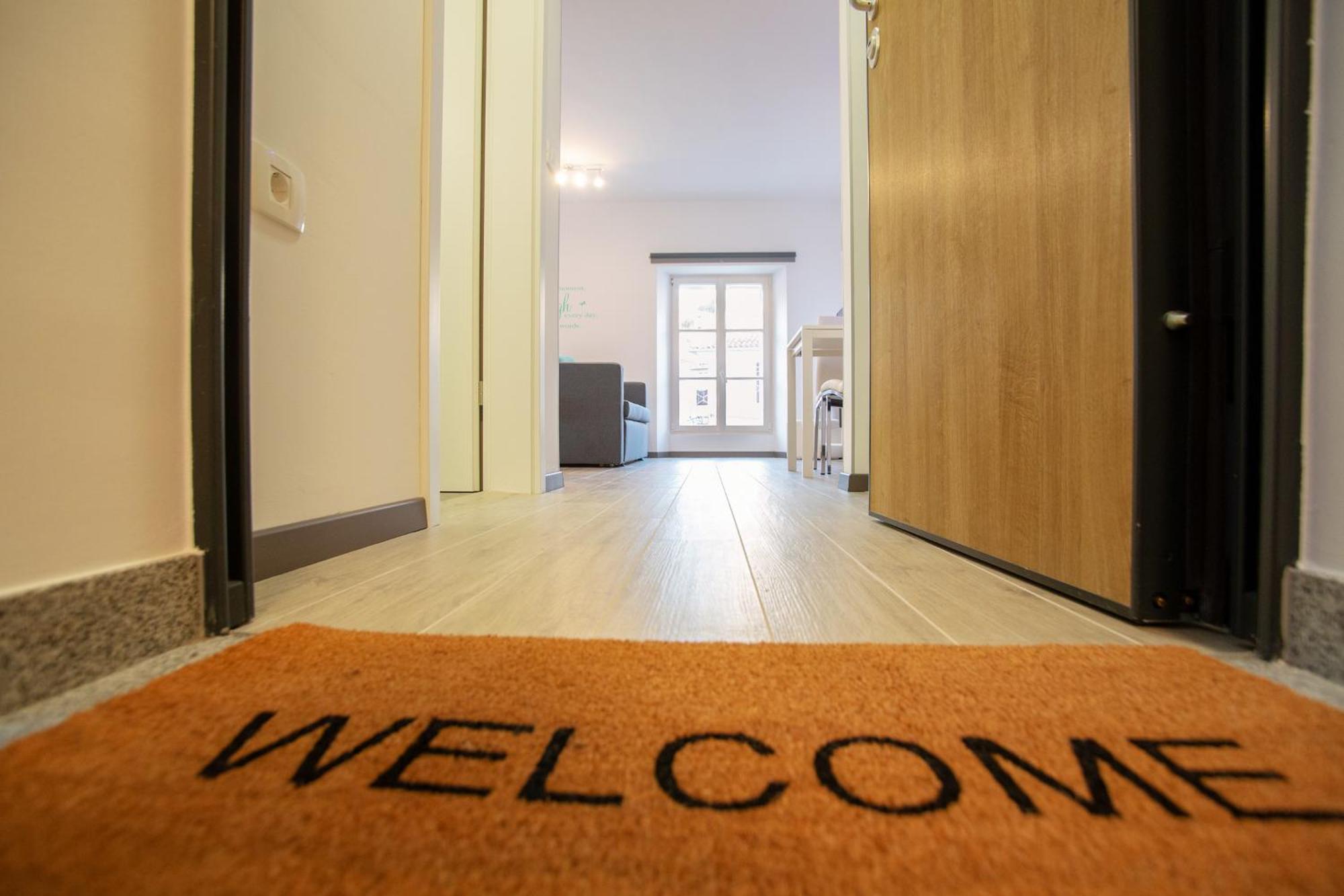 Azzurro Apartment פיראן מראה חיצוני תמונה