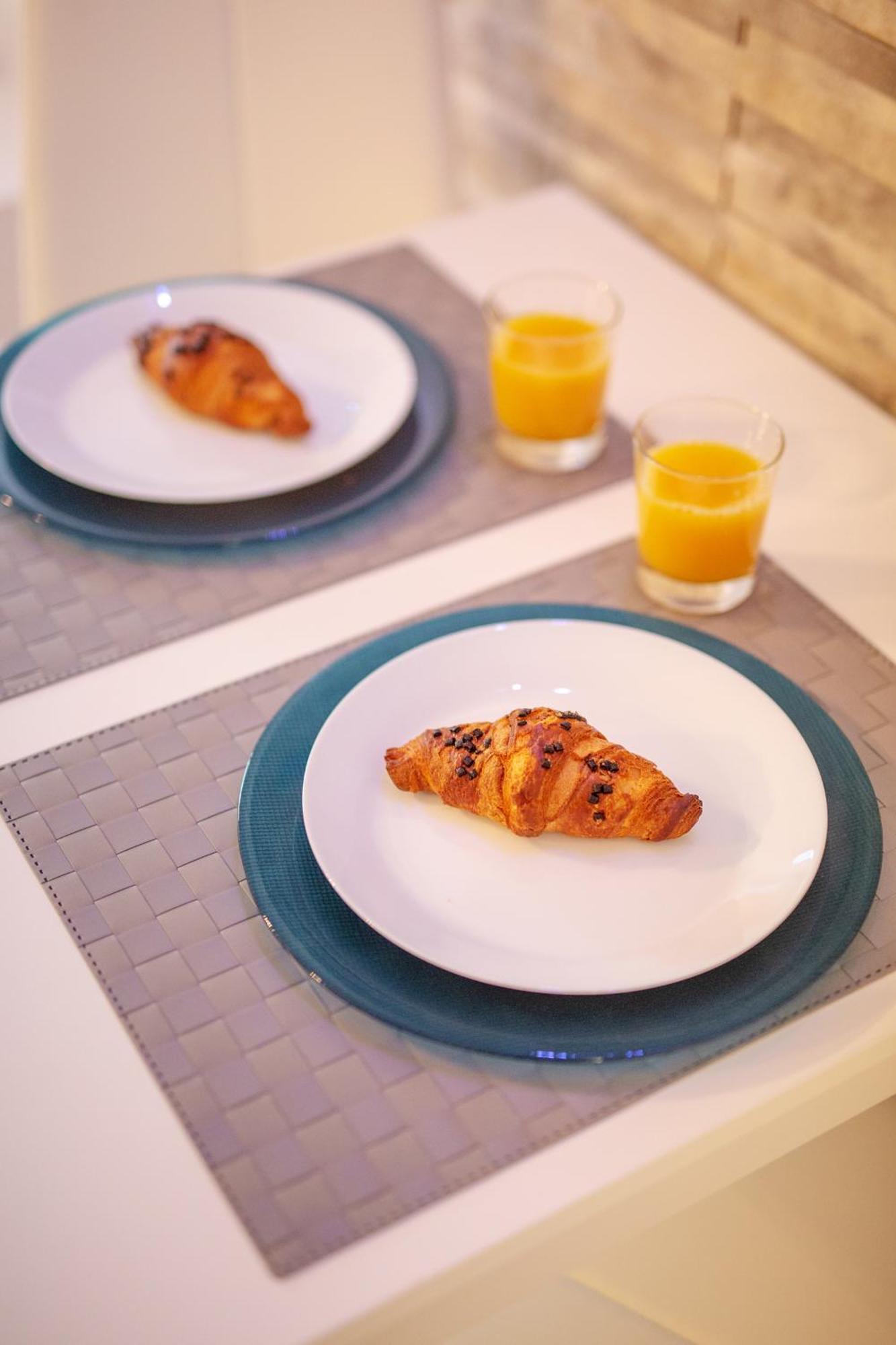 Azzurro Apartment פיראן מראה חיצוני תמונה