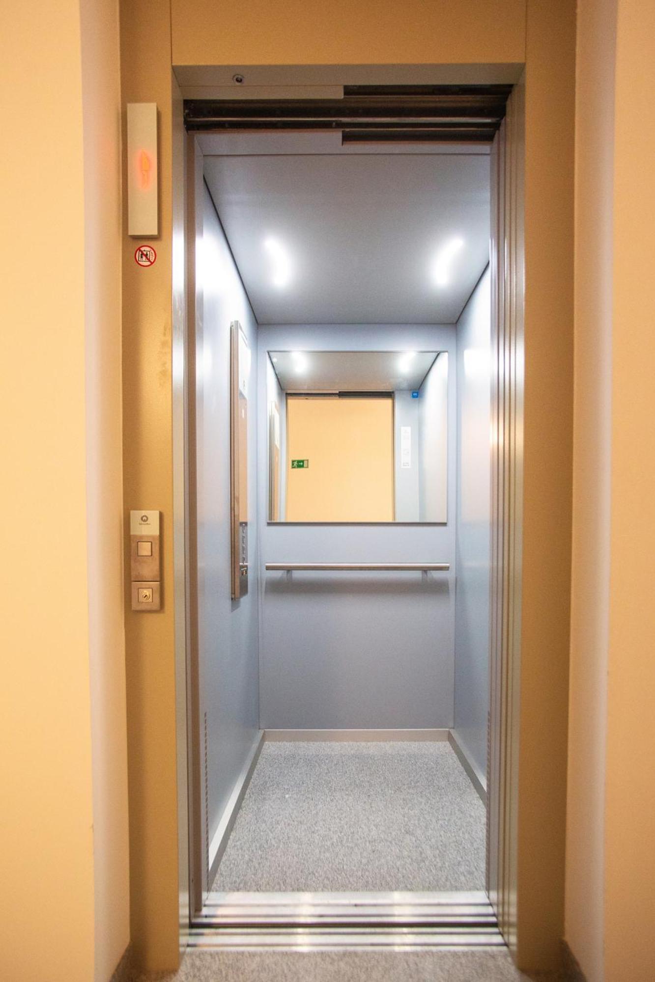 Azzurro Apartment פיראן מראה חיצוני תמונה